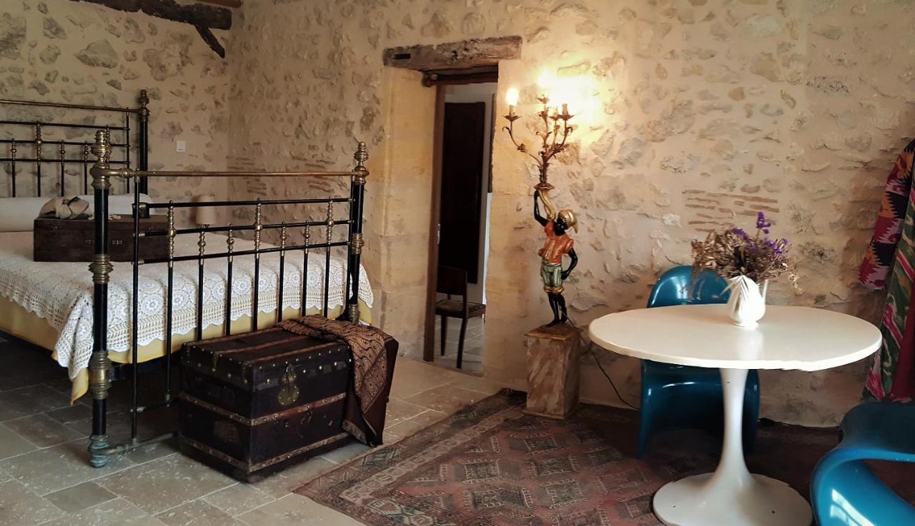 Chateau Le Truch Montussan Esterno foto